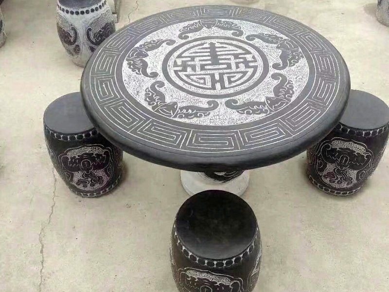 青石圆桌
