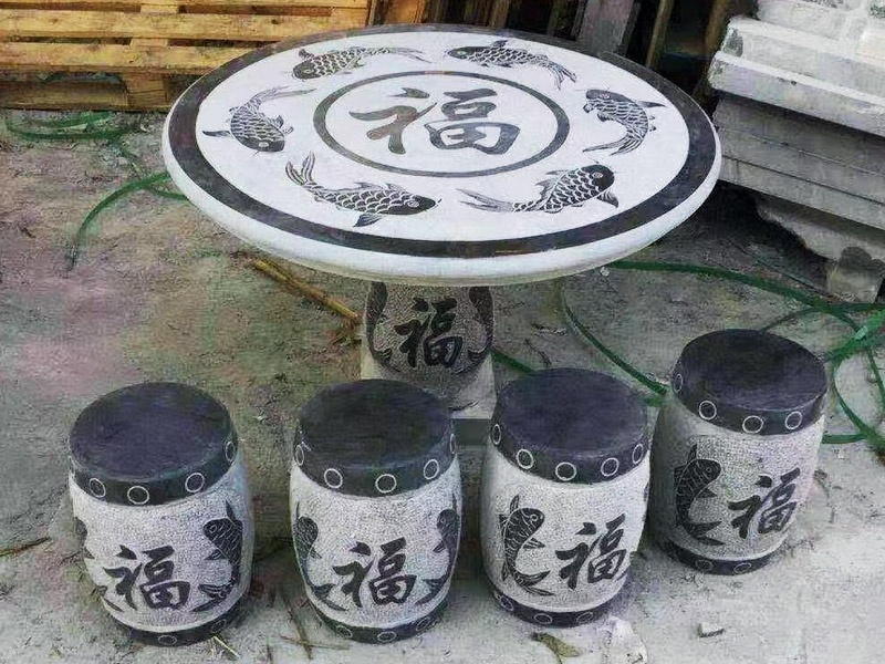青石圆桌
