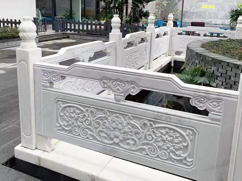 青石栏杆