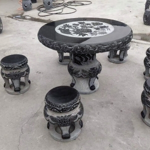 青石圆桌