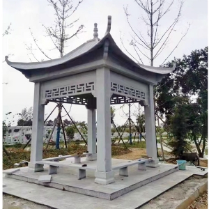 青石凉亭