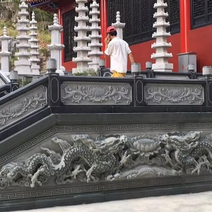 青石栏杆