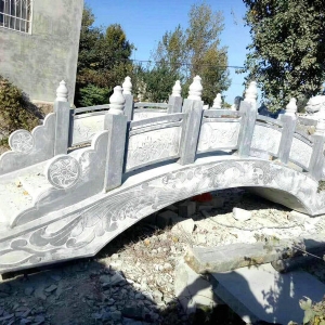 青石栏杆